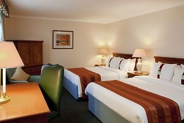 Holiday Inn Tong  Екстериор снимка
